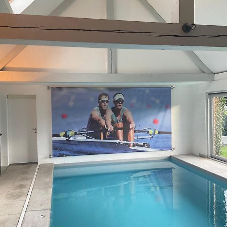 Chambre D Hotes Le Joyau With Indoor Pool And Sauna Lasne Екстериор снимка